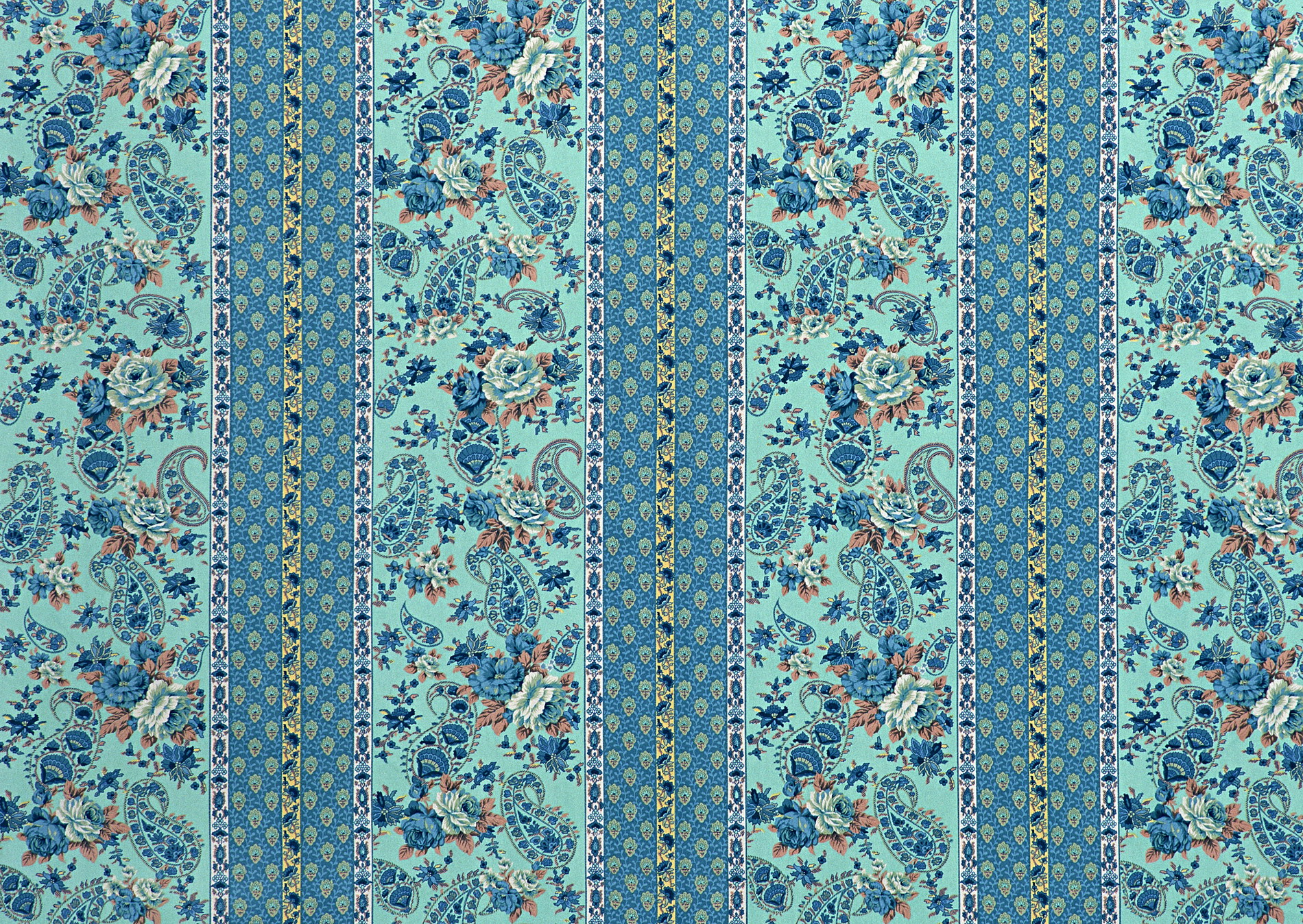 Обои с изображением обоев